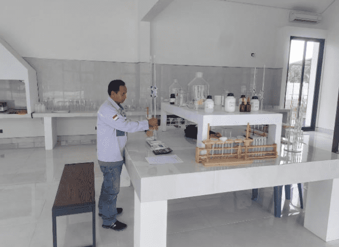 Tempat Laboratorium PT Wanhong Nonferrous Recyling Utilization